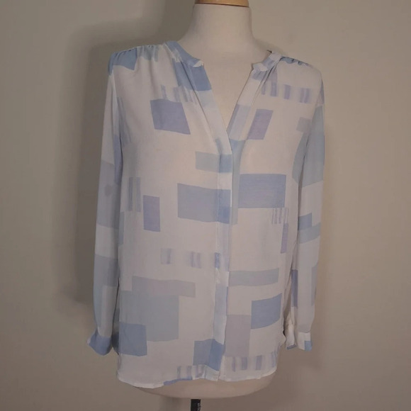 Joie "Gudelia B" Print Silk Top Porcelain-Oasis Color Size S - Picture 3 of 11